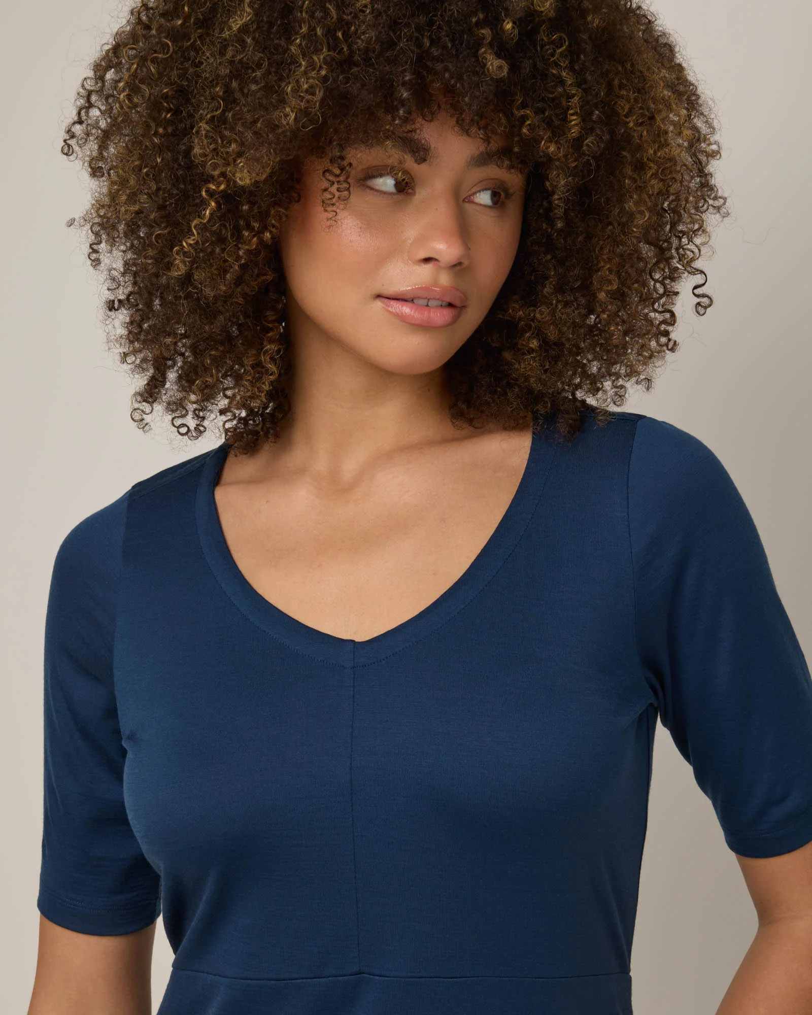 London Fitted Dress - Image 4