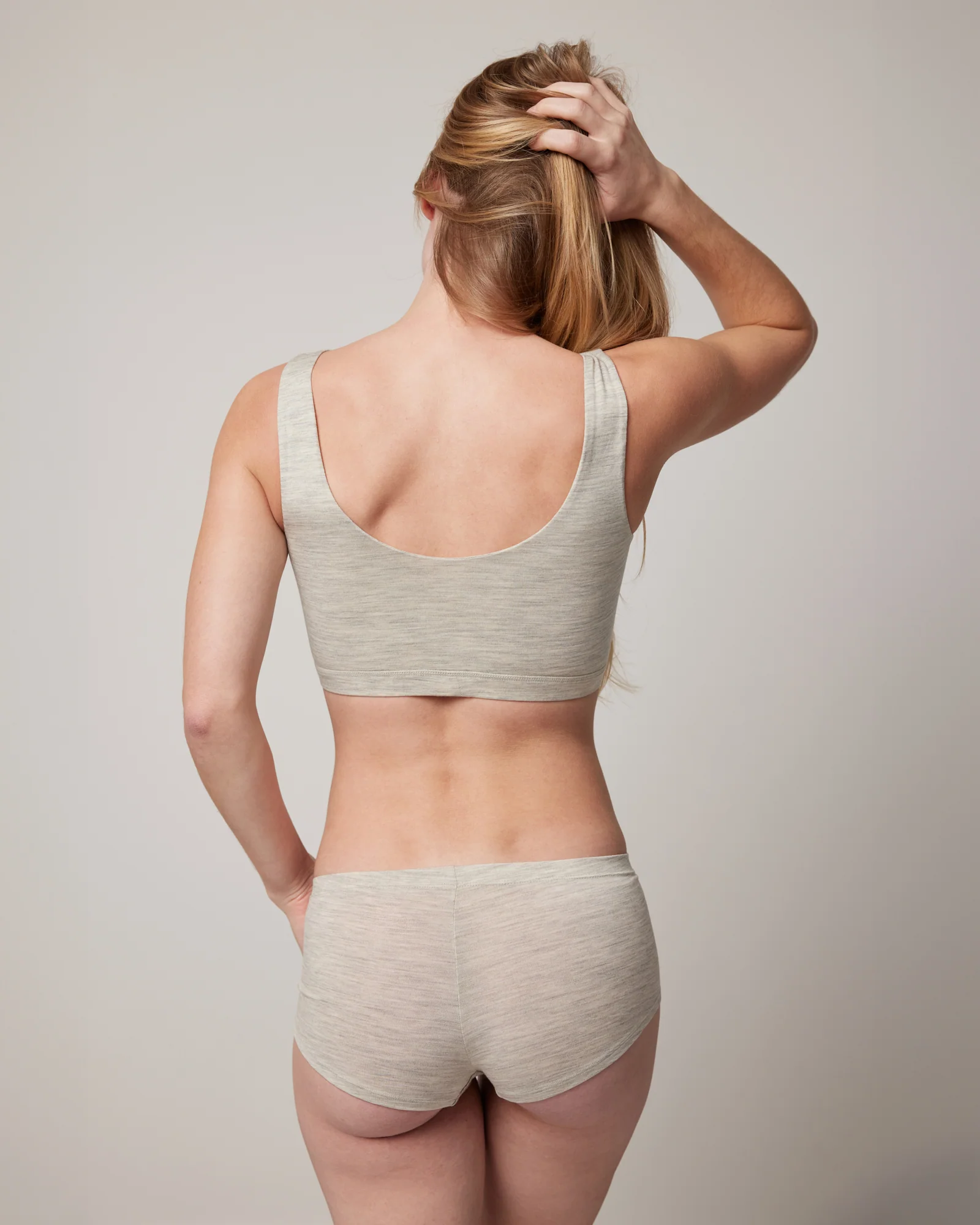Roam Scoop Neck Bra - Image 4