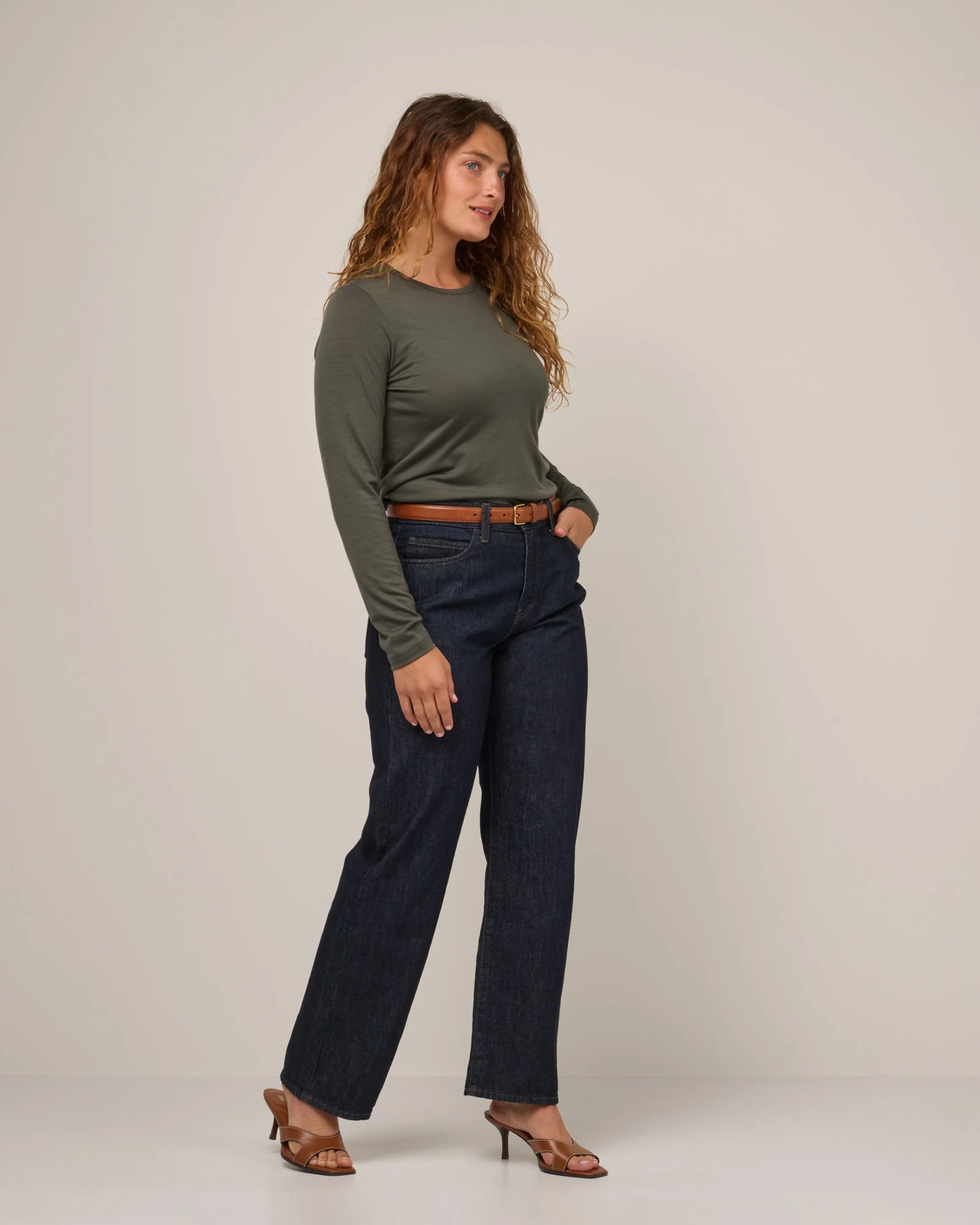 Sloan 100% Wool Fitted Tee - Image 3